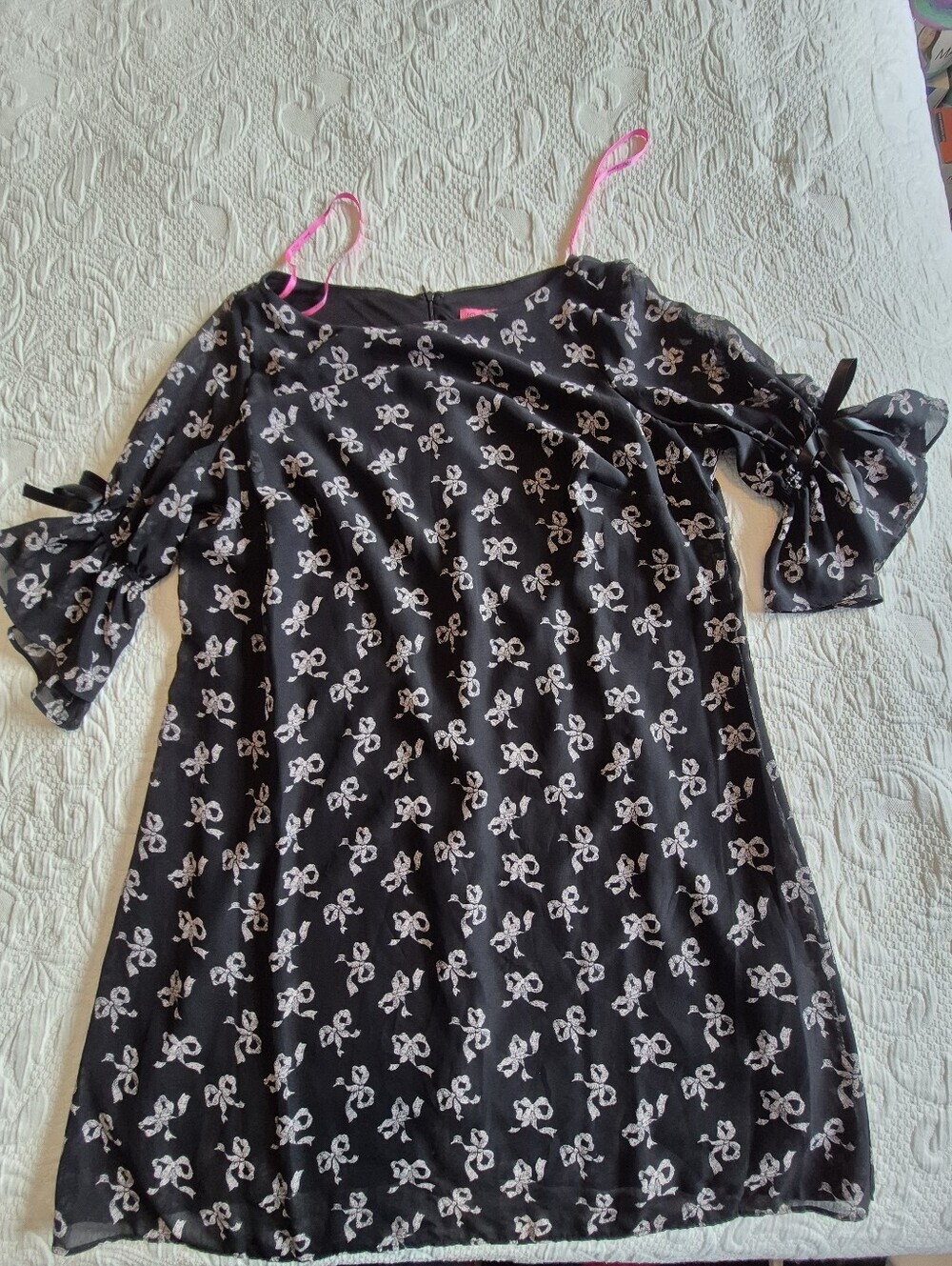 Betsey Johnson 16W dress black pink bow print over print bell sleeve chiffon EUC